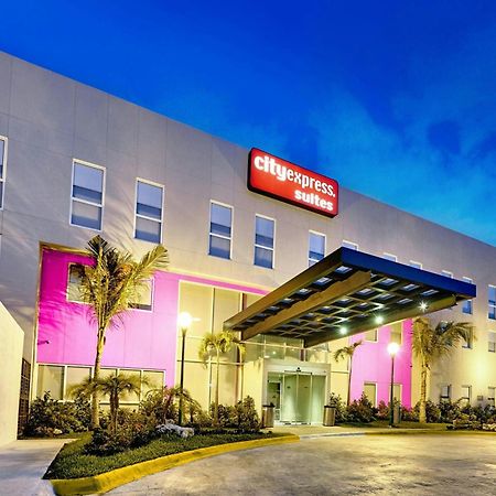 City Express Suites By Marriott Playa Del Carmen Exteriör bild